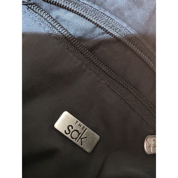 The Sak Crochet Vtge handbag Preowned Very Clean Black 9"X 7.5" Zipper Boho - Picture 6 of 7